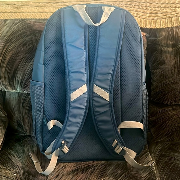 Dell EcoLoop Urban Backpack 14-16. Fits most laptops up to 16”. - Picture 2 of 2